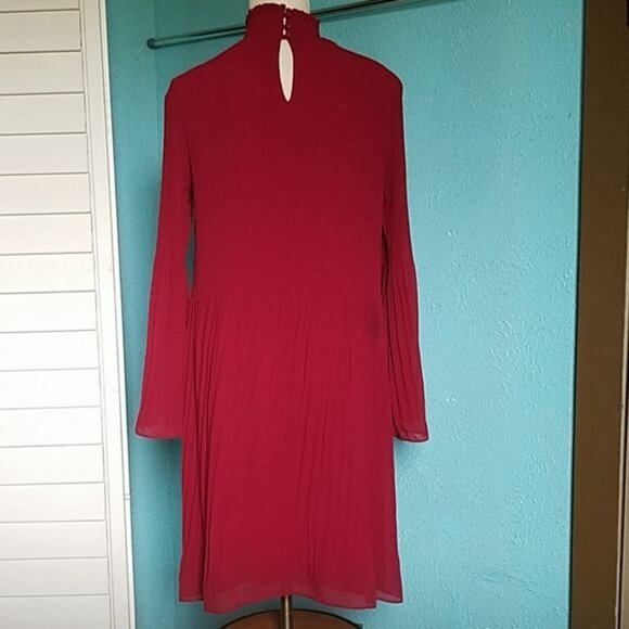 Dress Red Long Pleated Bell Sleeves Ruffle Collar Grey & Gray Women's WOMAN'S 8 - Picture 4 of 12